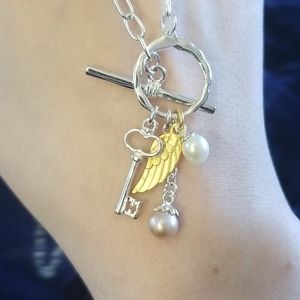 Time to Soar Pearl necklace